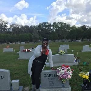 Meet your Posher, Connie